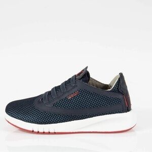 Geox youth US size 2 Excellent condition